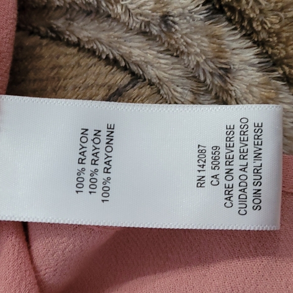 NWOT Simply Noelle Mauve Tunic - Picture 6 of 6